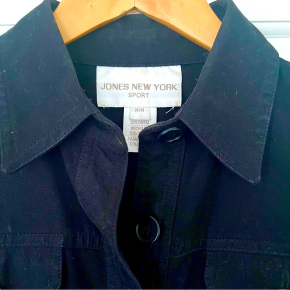 Jones New York Black Lightweight Jacket. Size Medium. - Picture 7 of 13